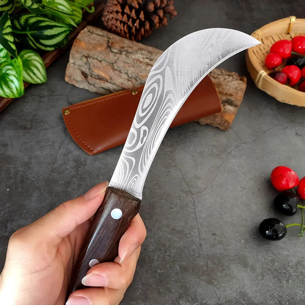 Faca Curva Artesanal Inox com Cabo de Madeira e Bainha – Gusto Gourmet